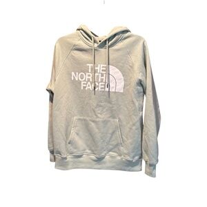 The North Face Half Dome Pullover Hoodie in Pale Green Medium